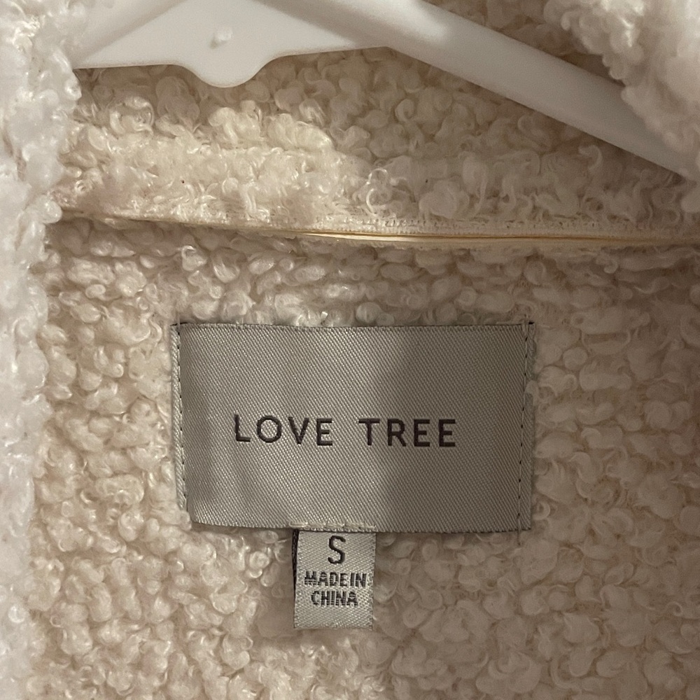 Love Tree Beige Sherpa Vest - Picture 2 of 4